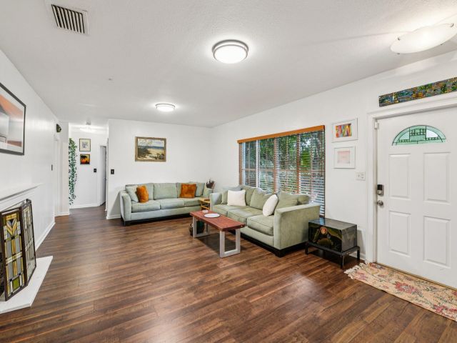 Home for sale at 221 NE 17th Street - photo 6608965