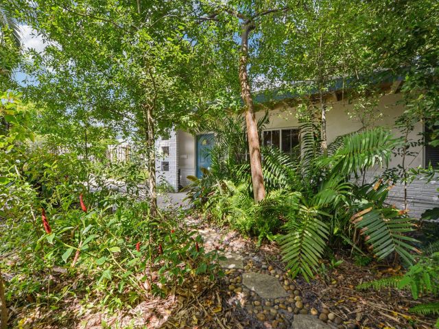 Home for sale at 221 NE 17th Street - photo 6608968