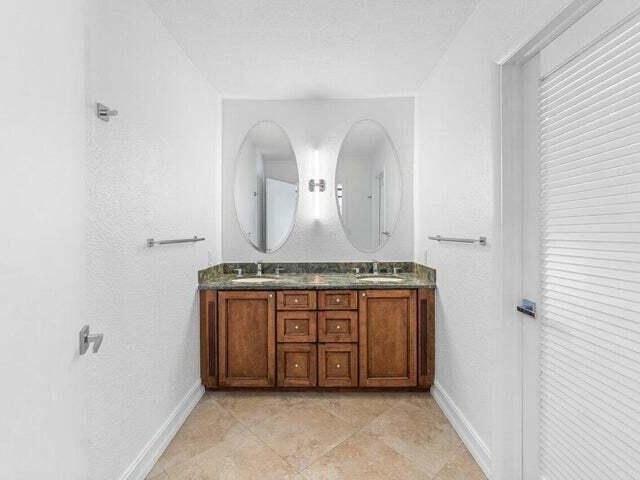 Home for rent at 653 NW 10th Court - photo 6608825