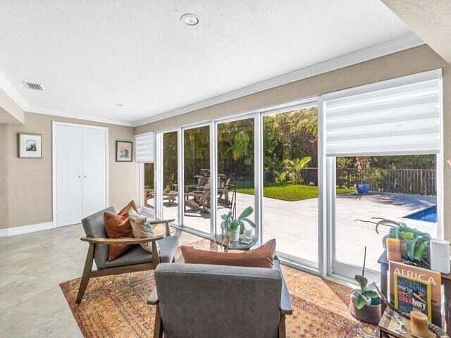 Home for rent at 653 NW 10th Court - photo 6608829