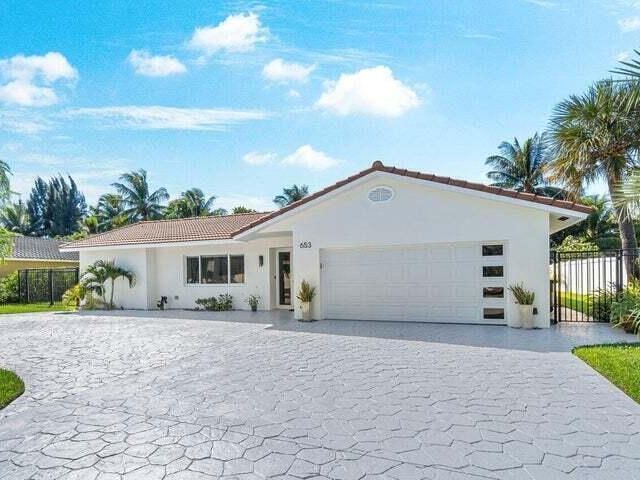 Home for rent at 653 NW 10th Court - photo 6608842