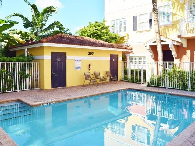 Home for rent at 295 NE 5th Avenue 31 - photo 6608972