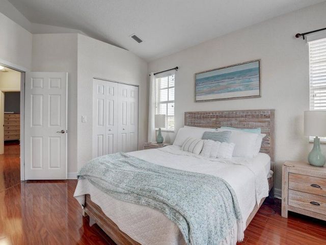 Home for rent at 295 NE 5th Avenue 31 - photo 6608978