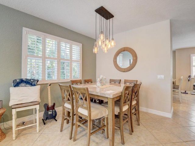 Home for rent at 295 NE 5th Avenue 31 - photo 6608985