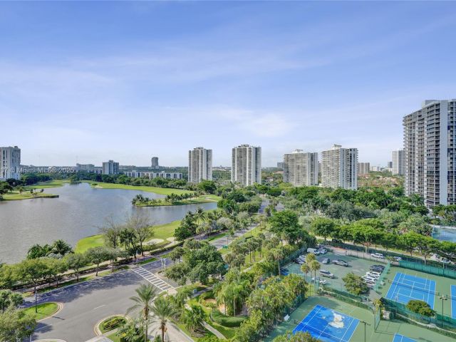 Apartment for sale  Unit #1409 - photo 6608577