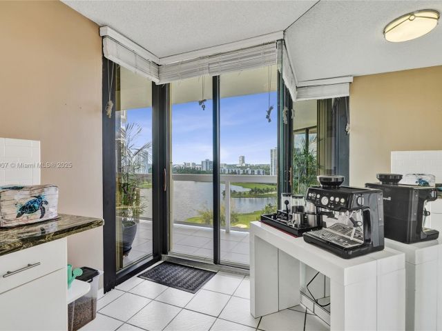 Apartment for sale  Unit #1409 - photo 6608584