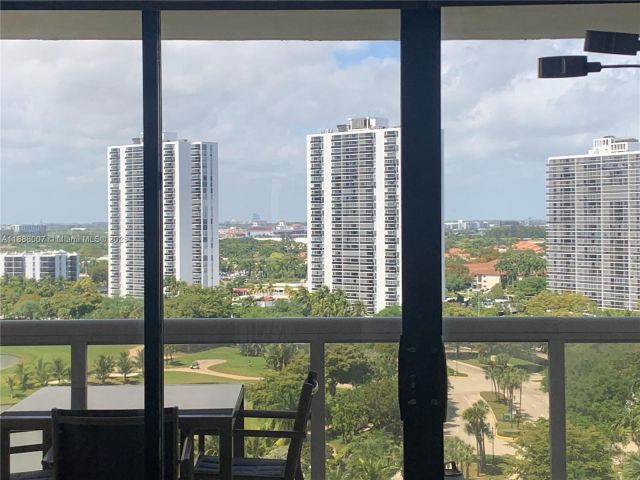 Apartment for sale  Unit #1409 - photo 6608592