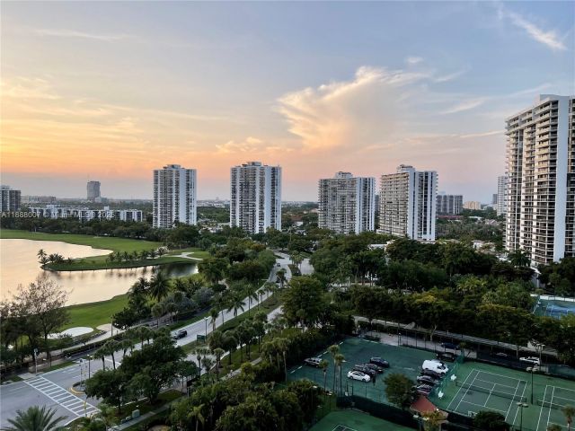 Apartment for sale  Unit #1409 - photo 6608593