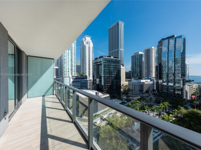 Apartment for sale  Unit #1003 - photo 6609529