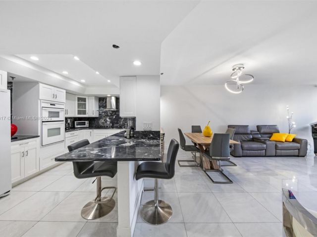 Apartment for sale  Unit #A710 - photo 6609691