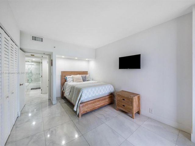 Apartment for sale  Unit #A710 - photo 6609693