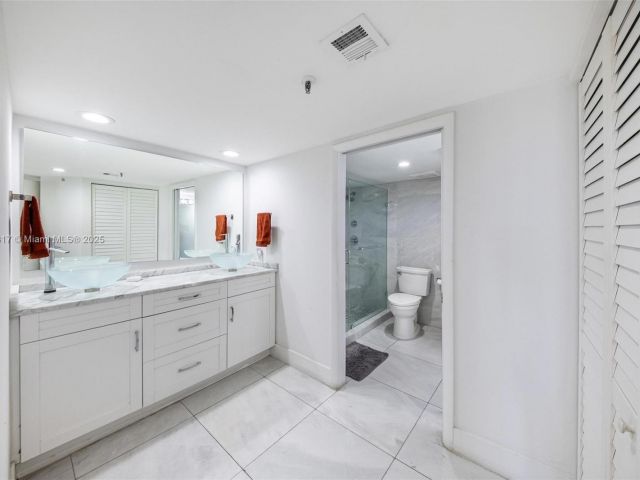 Apartment for sale  Unit #A710 - photo 6609697