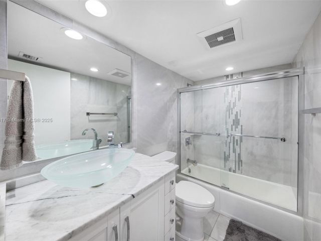 Apartment for sale  Unit #A710 - photo 6609698