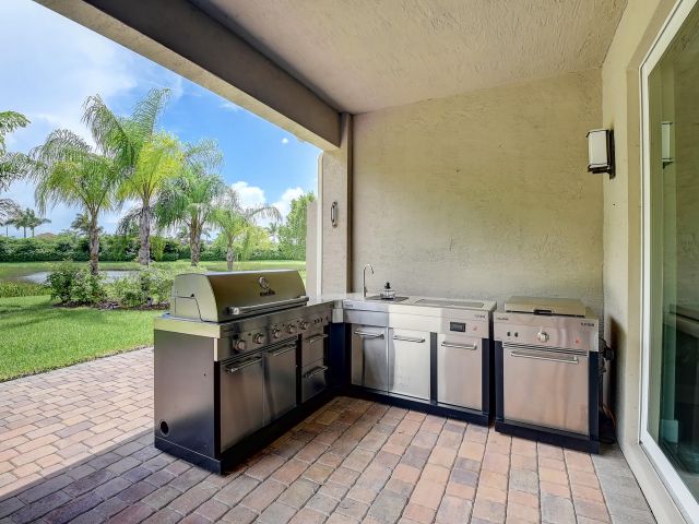 Home for rent at 9748 Celtic Sea Lane - photo 6816675