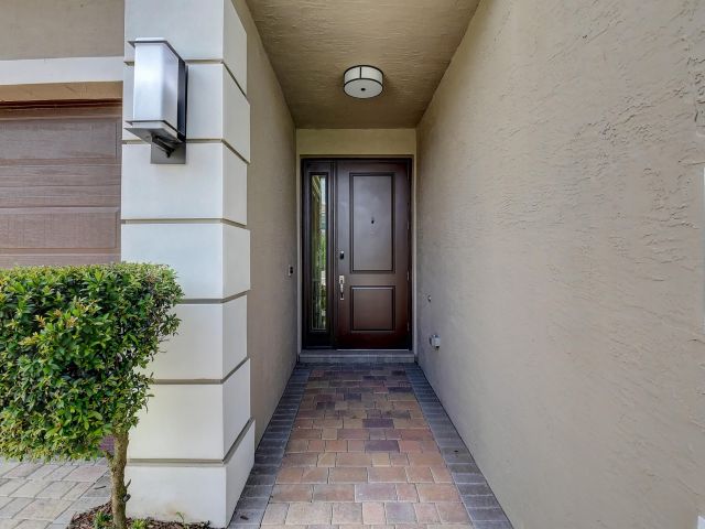 Home for rent at 9748 Celtic Sea Lane - photo 6816676