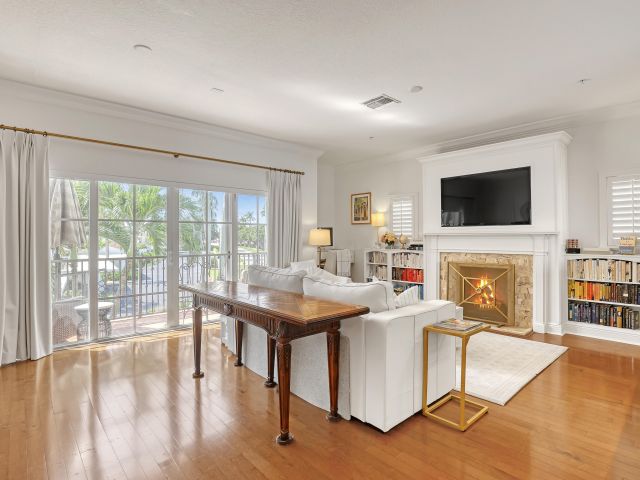 Home for rent at 1950 Presidential Way 12 - photo 6612409