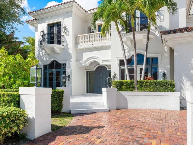 Home for sale at 155 SE Spanish Trail - photo 6610639