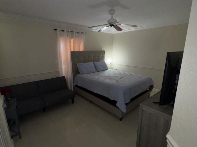 Home for rent at 5621 Azalea Circle - photo 6610614