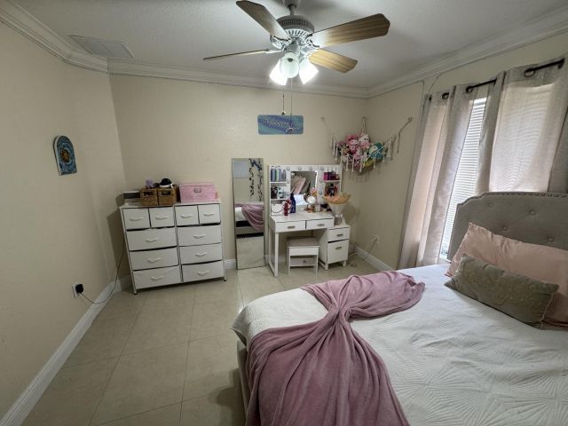 Home for rent at 5621 Azalea Circle - photo 6610618