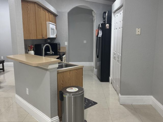 Home for rent at 5621 Azalea Circle - photo 6610621