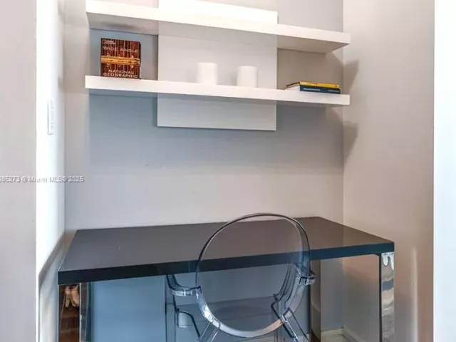 3-bedroom condo for sale in Aventura - 3250 NE 188th St 603 - MondialRealty