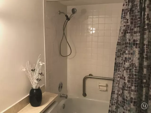 3-bedroom condo for sale in Aventura - 3250 NE 188th St 603 - MondialRealty