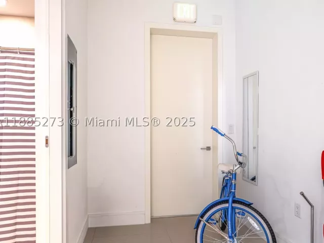 3-bedroom condo for sale in Aventura - 3250 NE 188th St 603 - MondialRealty