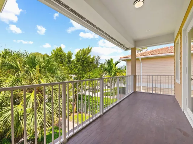 4-bedroom home for rent in Fort Lauderdale - 1430 SW 4th Avenue 1430 - MondialRealty