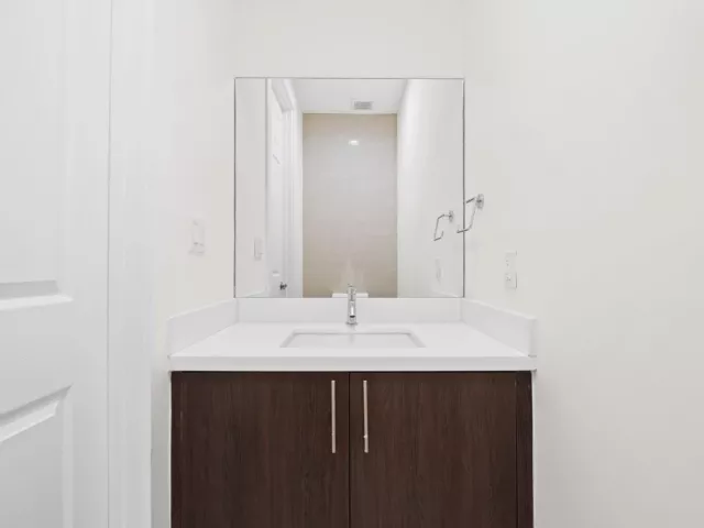 4-bedroom home for rent in Fort Lauderdale - 1430 SW 4th Avenue 1430 - MondialRealty