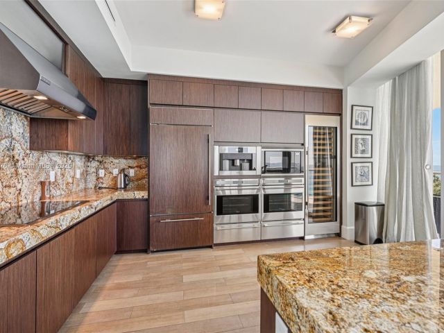 Apartment for sale  Unit #600 - photo 6646028