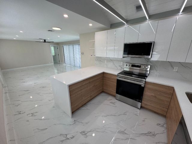 Home for sale at 3621 Riverland Road - photo 6621516