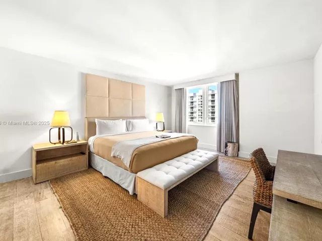 2-bedroom condo for sale in Miami Beach - 102 24th St 1215 - MondialRealty