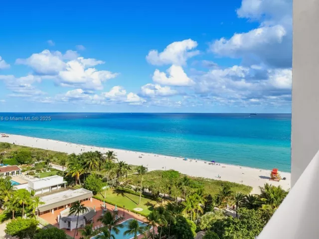 2-bedroom condo for sale in Miami Beach - 102 24th St 1215 - MondialRealty