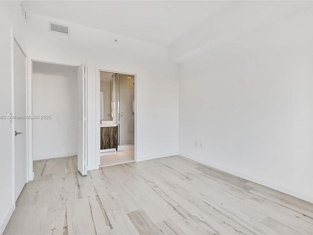 Apartment for sale  Unit #904 - photo 6613180