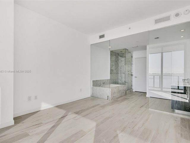 Apartment for sale  Unit #904 - photo 6613191