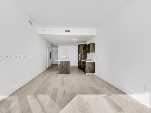 Apartment for sale  Unit #904 - photo 6613198