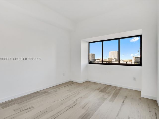2-bedroom condo for sale in Miami - 480 NE 31st St 904 - MondialRealty