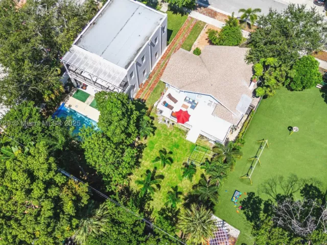 2-bedroom home for sale in West Palm Beach - 728 Newark St - MondialRealty
