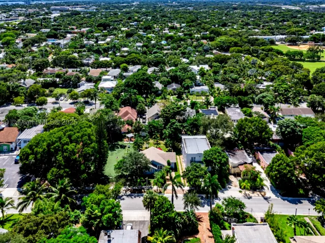 2-bedroom home for sale in West Palm Beach - 728 Newark St - MondialRealty
