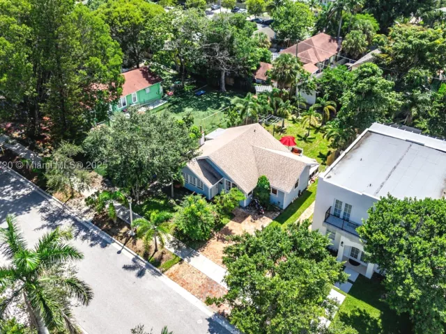 2-bedroom home for sale in West Palm Beach - 728 Newark St - MondialRealty