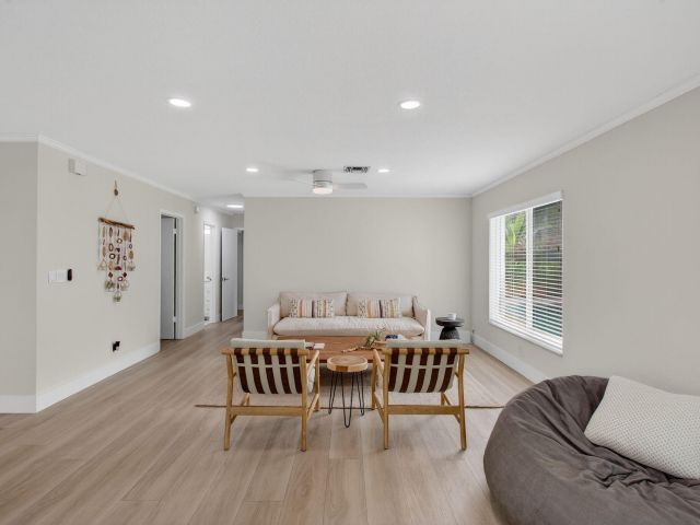 Home for rent at 802 Mallard Drive - photo 6616738