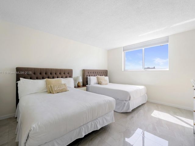 Apartment for sale  Unit #1425 - photo 6613002