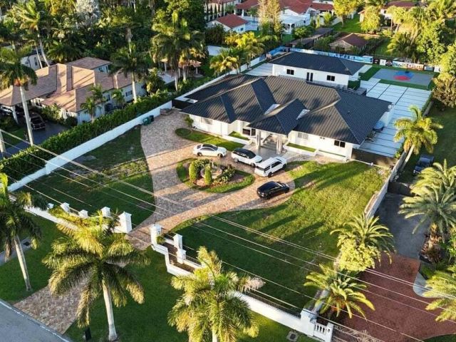 Home for rent at 365 NW 132 Avenue - photo 6640222