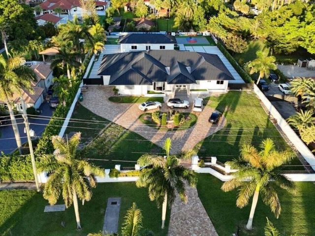 Home for rent at 365 NW 132 Avenue - photo 6640223