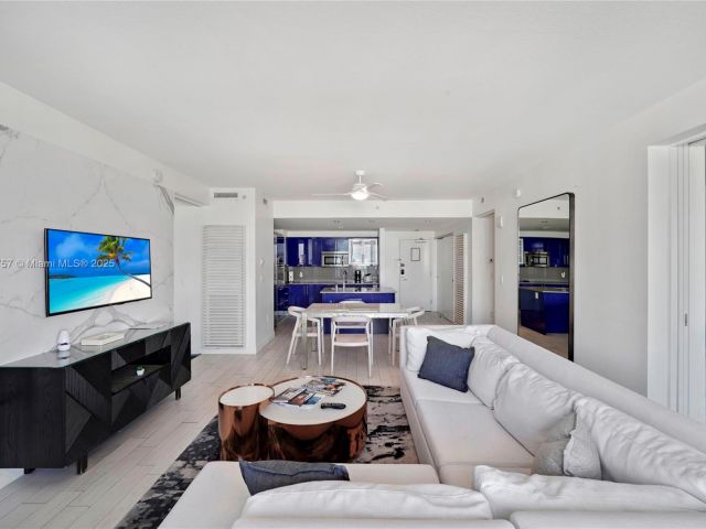 Apartment for sale  Unit #1704 - photo 6613428