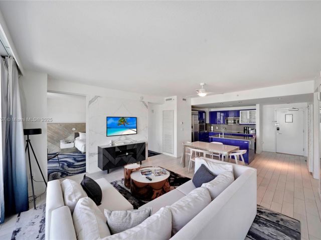 Apartment for sale  Unit #1704 - photo 6613429