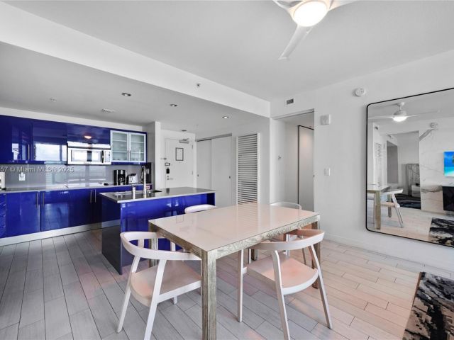 Apartment for sale  Unit #1704 - photo 6613432