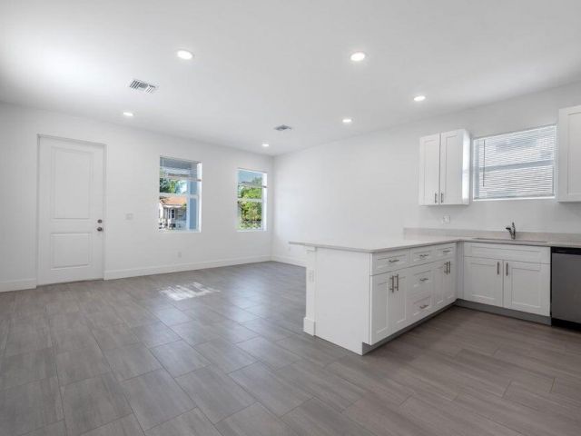 Home for rent at 3699 Saginaw Avenue - photo 6614316