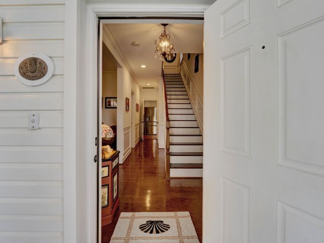 Home for rent at 306 N Swinton Avenue - photo 6614480