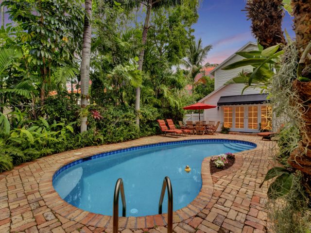 Home for rent at 306 N Swinton Avenue - photo 6614482